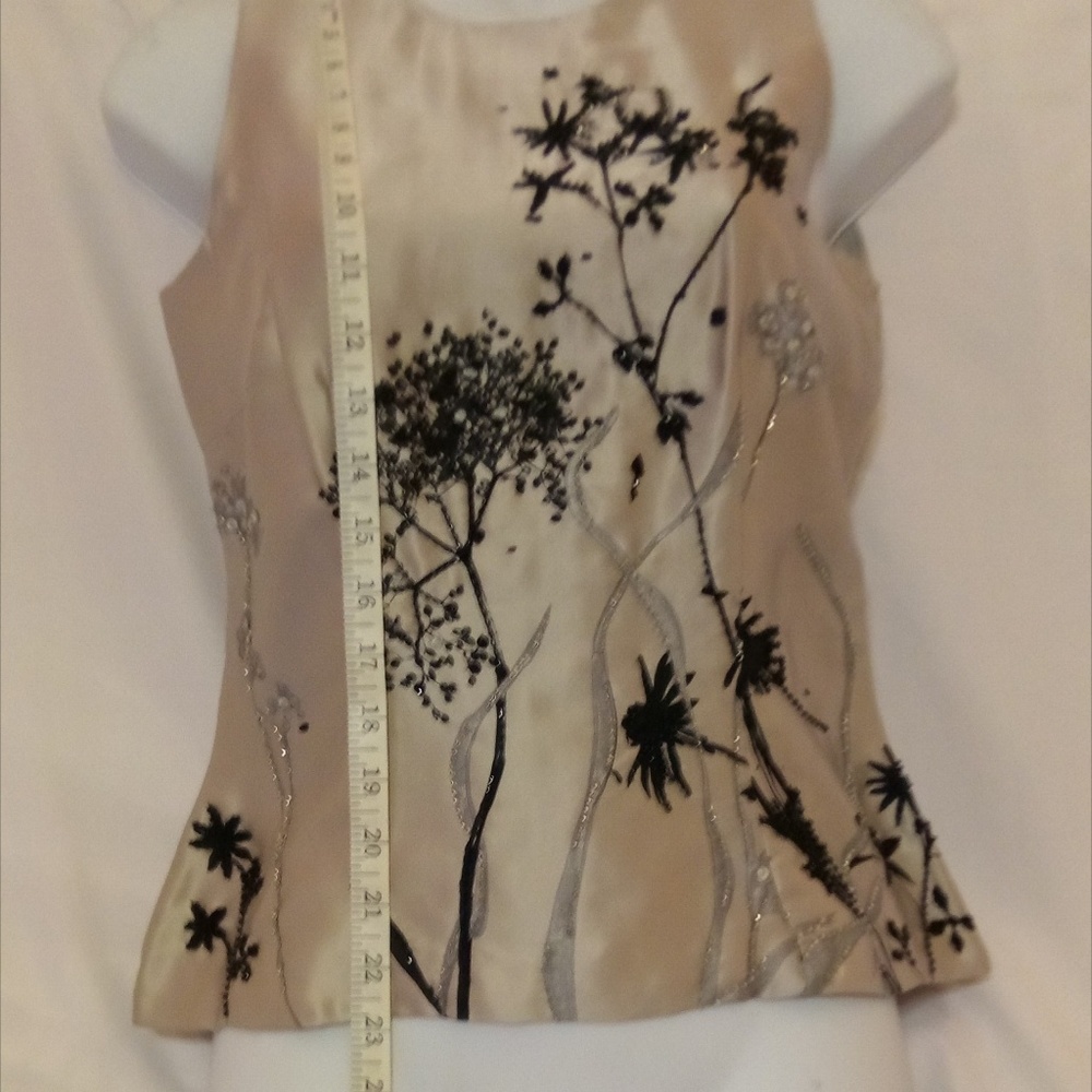 Kay Unger Silk Vest Top Size 2 Silver/Beaded